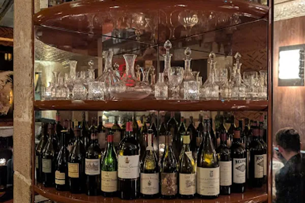 La Compagnie St Germain, bars à Paris — Cabinet