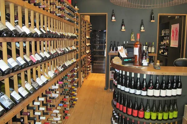 La Vigne Au Verre, Caviste à Paris — Cabinet