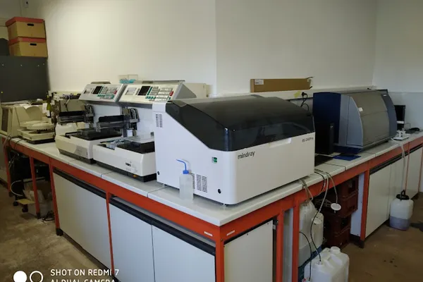 Laboratoire Sicre Œnologie, Laboratoire à Cercié — Cabinet
