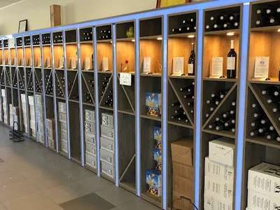 Laure de Nyls - Caveau de Pollestres — Cave à vins à Pollestres