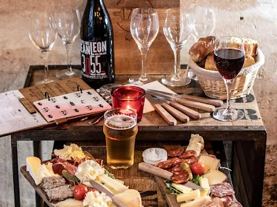 Le 17.45 Paris Pigalle - Planches à composer — restaurants à Paris