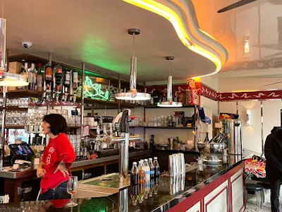 Le Cornichon - Bar - Restaurant - FDJ — restaurants à Paris