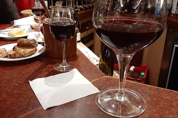 Le Gavroche Bar à vins, restaurants à Paris — Cabinet