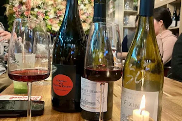 Le Petit Clos, Cave à vins à Paris — Cabinet