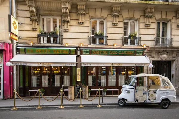 Le Petit Rétro, restaurants à Paris — Cabinet