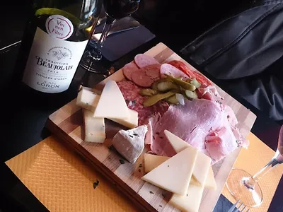 Le Rendez-Vous des Amis — bars à Paris