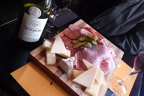 Le Rendez-Vous des Amis, bars à Paris — Cabinet