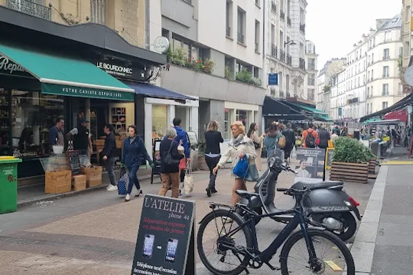 Le Repaire de Bacchus, Caviste à Paris — Cabinet