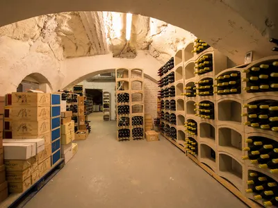 Les Caves de Montquartiers — Cave à vins à Issy-les-Moulineaux