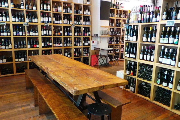 Les Caves de Prague - Cave et Bar à vin, bars à Paris — Cabinet