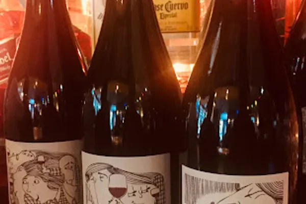 Les Caves Populaires, bars à Paris — Cabinet