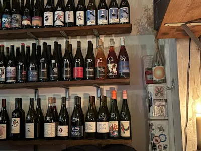 Les Vins Du Matin — Cavistes à Paris
