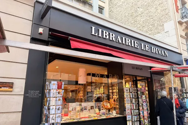 LIBRAIRIE LE DIVAN, Librairie à Paris — Cabinet
