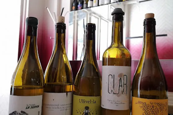 Lolo cave à manger, restaurants à Paris — Cabinet