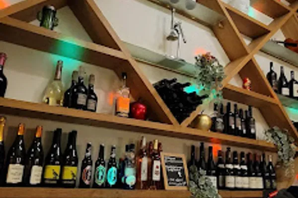LuckyBastard, bars à Paris — Cabinet