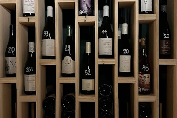 Magnum La Cave, bars à Paris — Cabinet