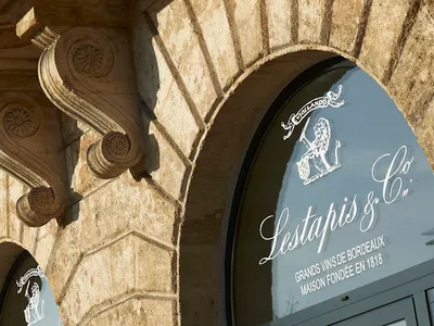 Maison LESTAPIS & Cie — Grossiste en vins à Bordeaux
