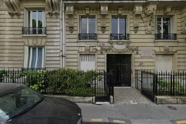 Mondiale des Vins, Siège social à Paris — Cabinet