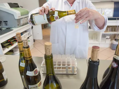 Moreau Oenologie — Laboratoire à Nuits-Saint-Georges