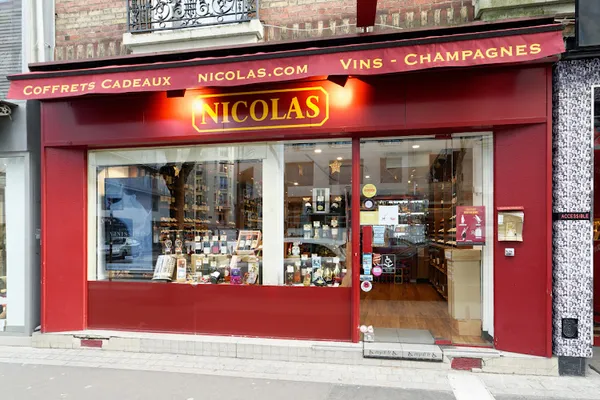 Nicolas Billancourt, Caviste à Boulogne-Billancourt — Cabinet