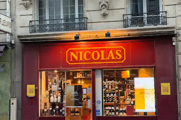 Nicolas Damremont, Caviste à Paris — Cabinet