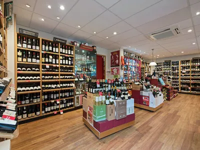 Nicolas Felix Faure — Réseaux et franchises à Paris