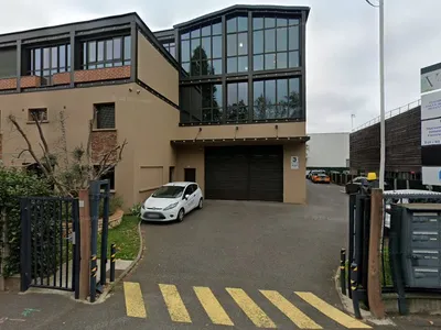 Nicolas Père et Fils — Entreprise de construction, Maçon, Charpentier, Électricien, Entrepreneur spécialisé dans l'isolation, Peintre en bâtiment, Plombier, Carreleur à Verrières-le-Buisson