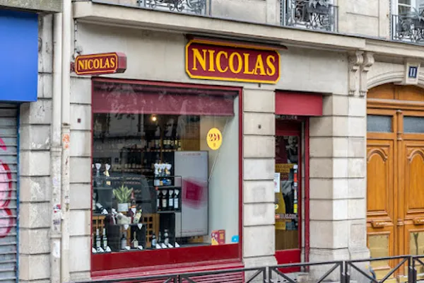 Nicolas Place Clichy, Caviste à Paris — Cabinet