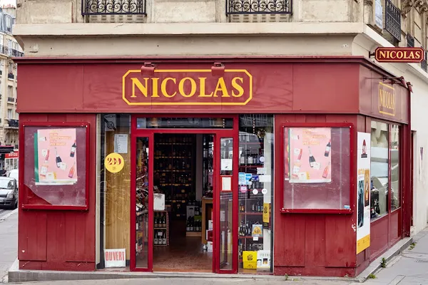 Nicolas Porte de Versailles, Caviste à Paris — Cabinet