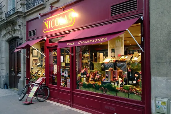 Nicolas Saint Honore Fbg, Caviste à Paris — Cabinet