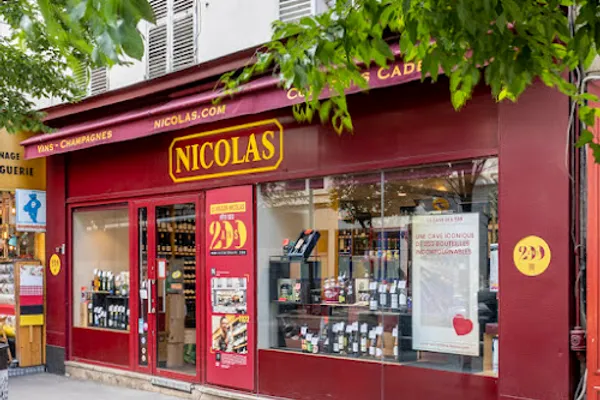 Nicolas Saint Martin Fbg, Caviste à Paris — Cabinet