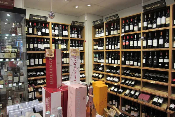 Nicolas Tolbiac, Caviste à Paris — Cabinet