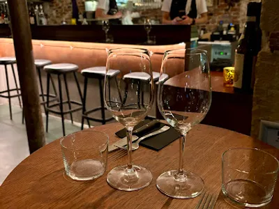 Pétard, Bar à vin — bars à Paris