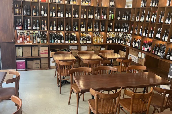 PIF cave | bar à vins, bars à Paris — Cabinet