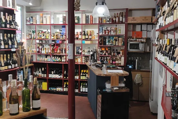 Pyrénées - nysa cavistes., Caviste à Paris — Cabinet