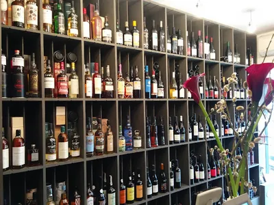 Se Mettre Au Verre - Caviste Bio — Cavistes à Paris