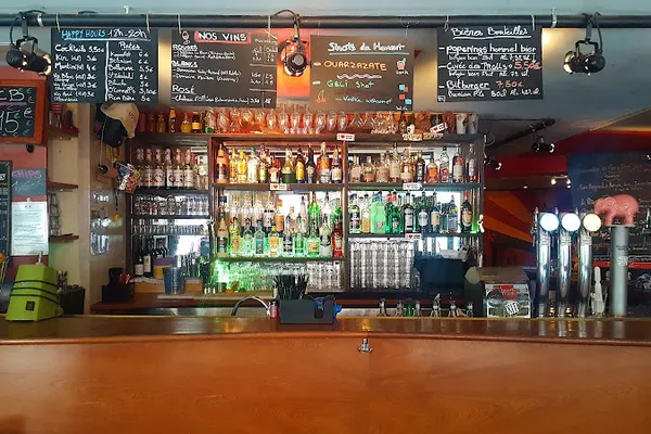 Sputnik - Bar à Fléchettes, bars à Paris — Cabinet
