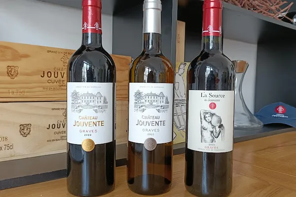Un vigneron bordelais à Paris - Showroom du Château Jouvente, Cave à vins à Paris — Cabinet