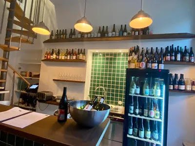 UVA Cave — bars à Paris