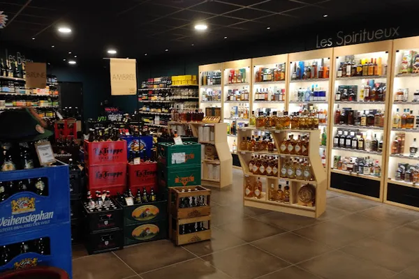V and B Auch, Magasin de vins et spiritueux à Auch — Cabinet