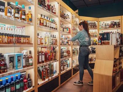 V and B Franconville — Magasin de vins et spiritueux à Franconville