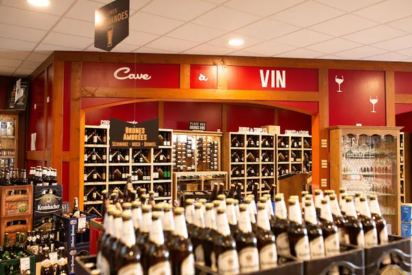 V and B Maurepas, Magasin de vins et spiritueux à Maurepas — Cabinet