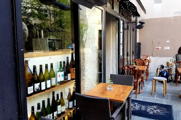 Vingt Vins d'Art, restaurants à Paris — Cabinet