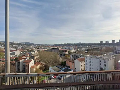 Vinister — Distributeur de boissons à Lyon