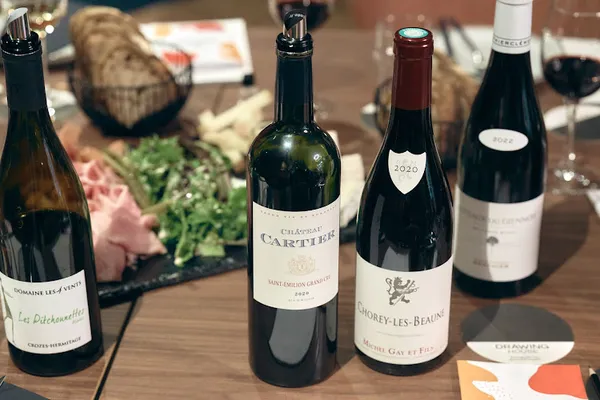 Vino Club – Cours de dégustation, vente de vins et coffrets d’exception, Club d'œnologie à Paris — Cabinet