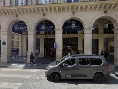 VS FRANCE — Magasin de vins et spiritueux à Paris