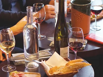 Wine O'Clock — bars à Paris